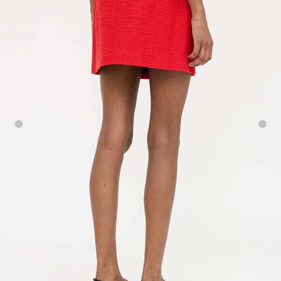 AREA size 2 Wool NWOT Red Embellished Mini Skirt with large crystal hooks - Picture 3 of 15